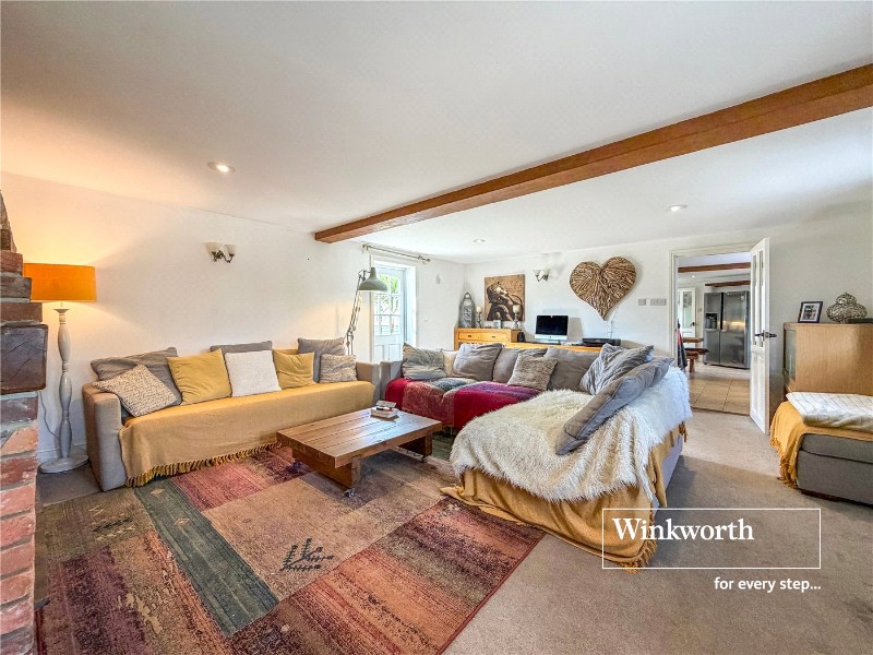 Longham Farm Close, Longham, Ferndown, Dorset, BH22