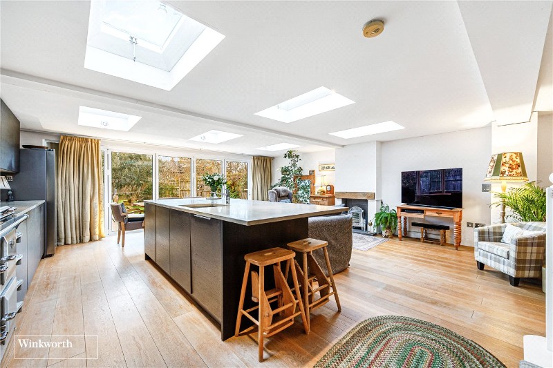 Wiggins Lane, Richmond, TW10