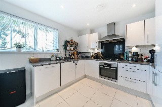 Langham Court, Farnham, Surrey, GU9