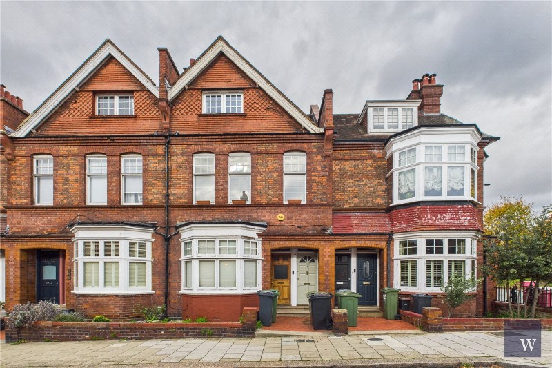 Barcombe Avenue, London, SW2