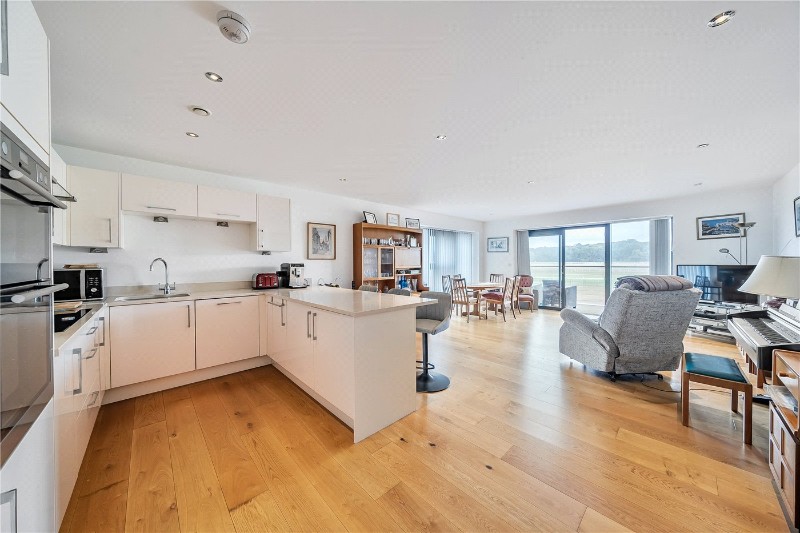 Kingman Way, Newbury, Berkshire, RG14