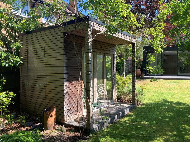 New Wokingham Road, Crowthorne, Berkshire, RG45