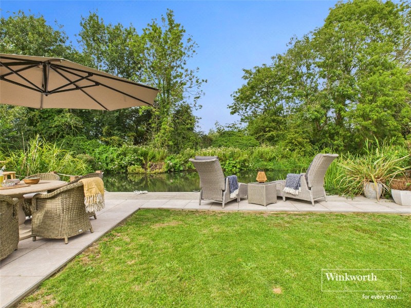 Dewe Lane, Burghfield, Reading, Berkshire, RG30