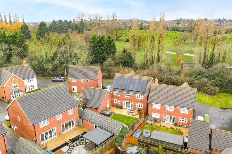 Magnolia Drive, Whitnash, Leamington Spa, Warwickshire, CV31