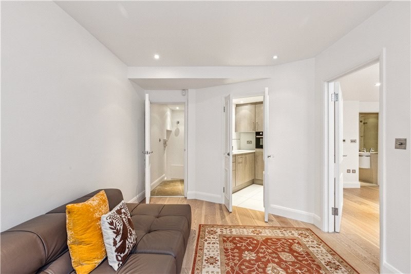 Bina Gardens, London, SW5