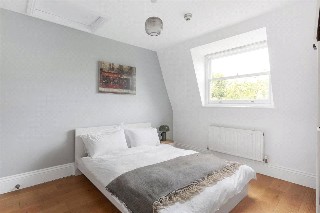 Kennington Park Road, London, SE11