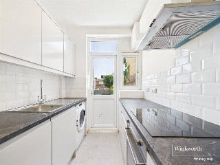 Wakemans Hill Avenue, Kingsbury, London, NW9