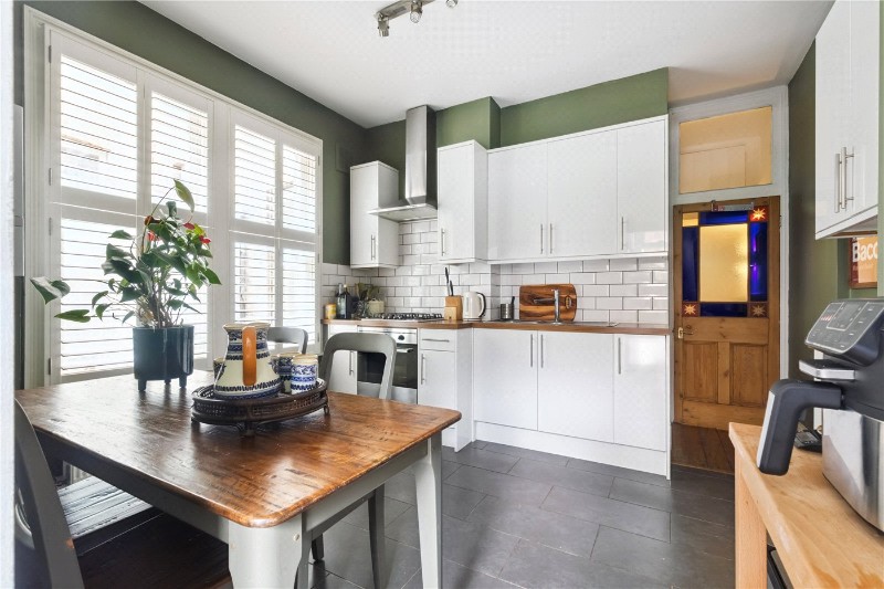 Hailsham Avenue, London, SW2