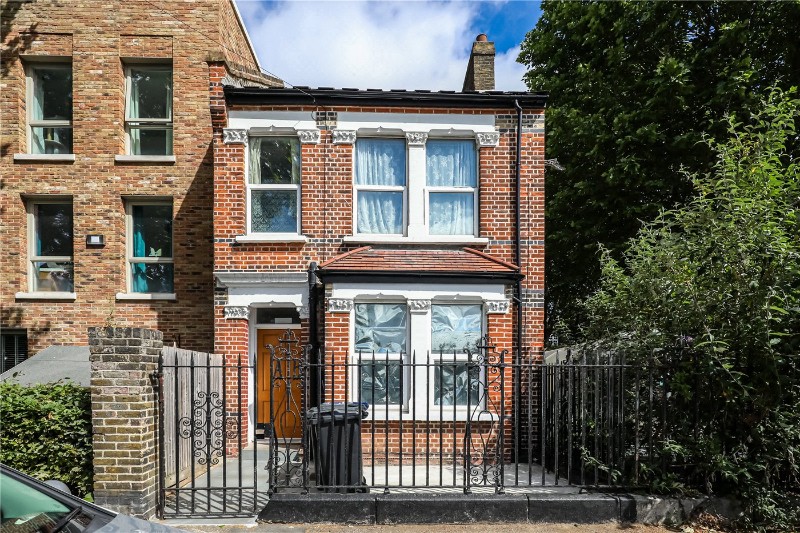 Bollo Bridge Road, London, W3