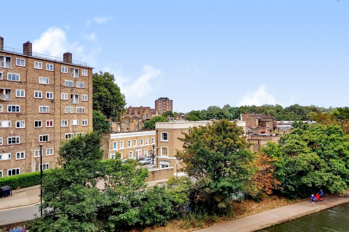 9-Gainsborough-Studios,-Islington