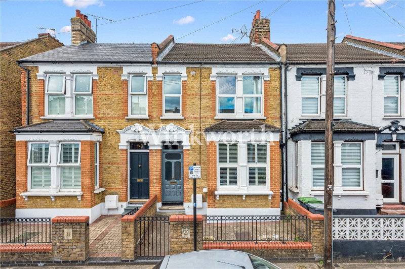 La Rose Lane, London, N15