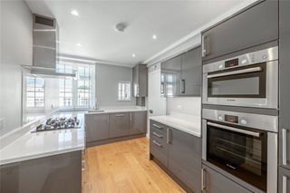 Clifton Court, Northwick Terrace, London, NW8
