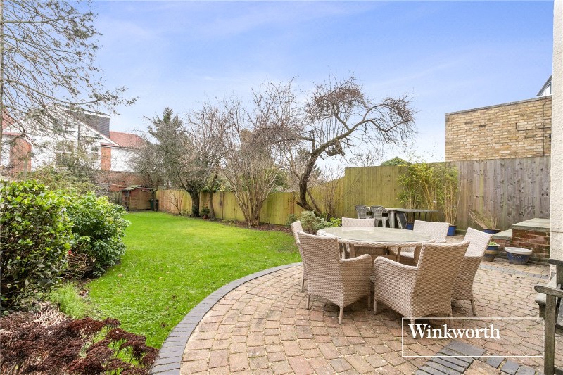 Etchingham Park Road, Finchley, London, N3