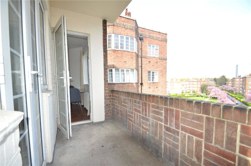 Chiswick Village, Chiswick, W4