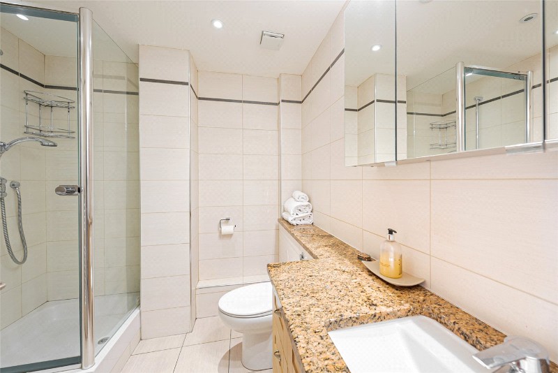 St Georges Drive, London, SW1V