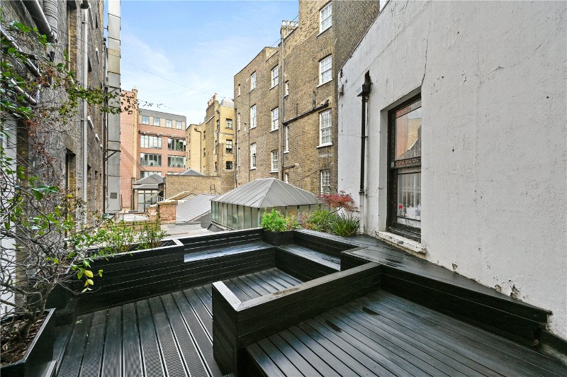 New Row, London, WC2N