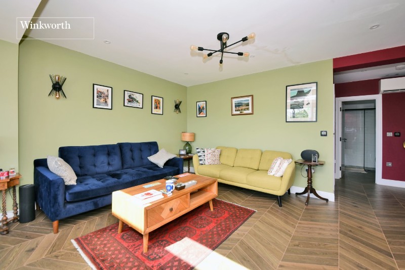 Moreton Road, Worcester Park, KT4