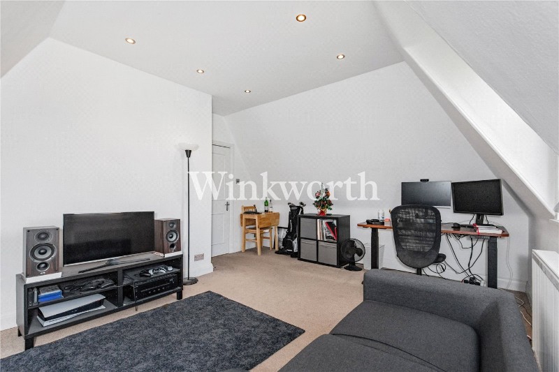 Queens Drive, London, N4