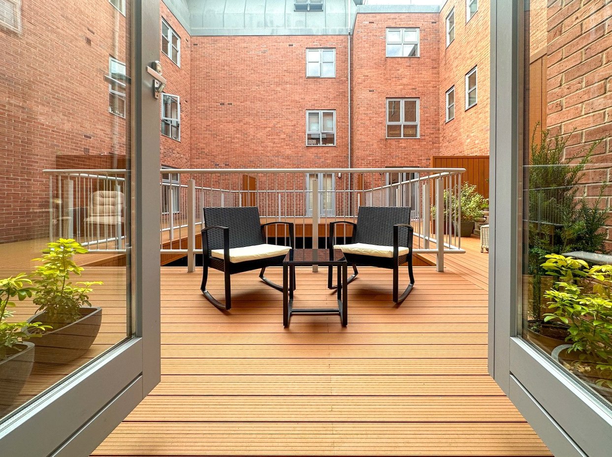 Balcony Shpt