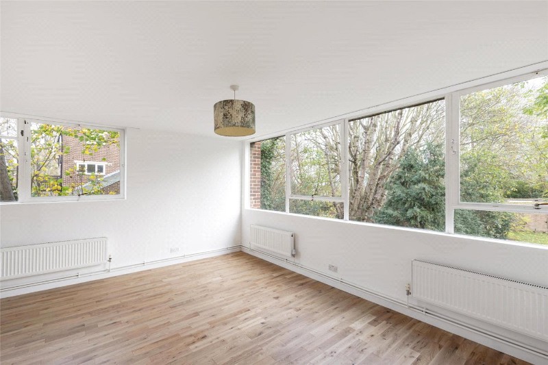 Auckland Road, London, SE19