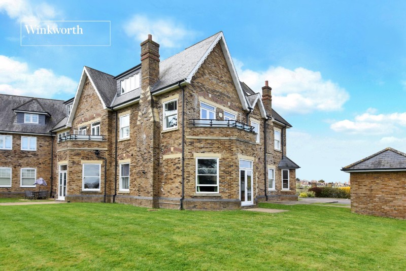 Poulter Park, Bishopsford Road, Morden, SM4