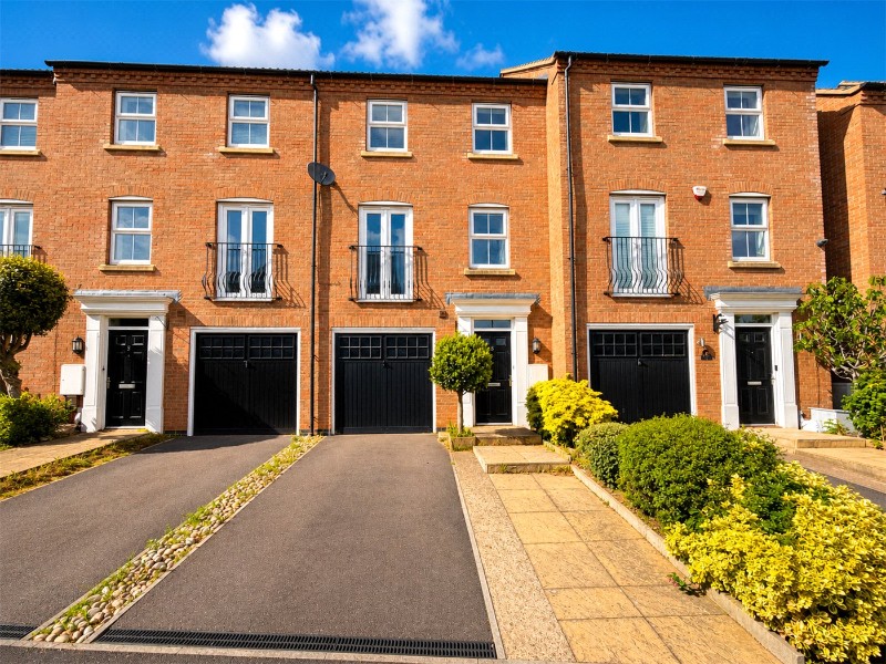 Pentland Drive, Greylees, Sleaford, Lincolnshire, NG34