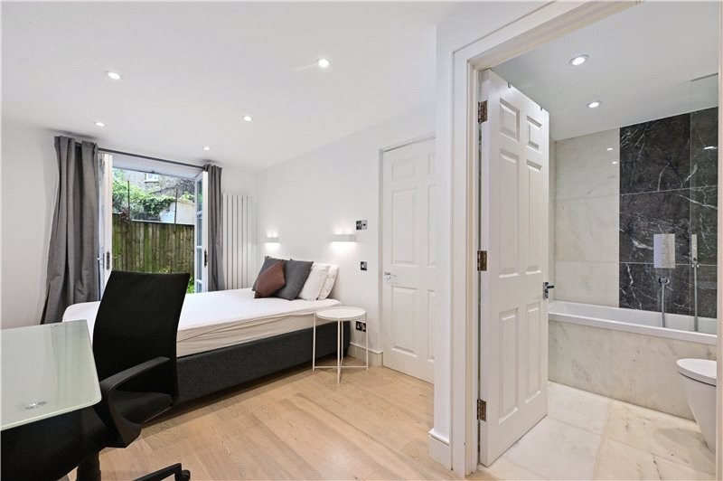 Knaresborough Place, South Kensington, London, SW5