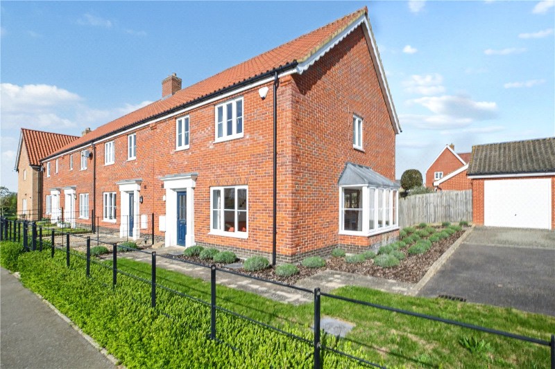 Carrington Close, Poringland, Norwich, Norfolk, NR14