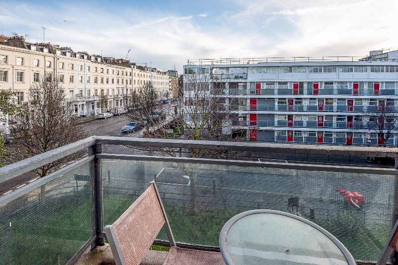 Churchill Gardens, London, SW1V
