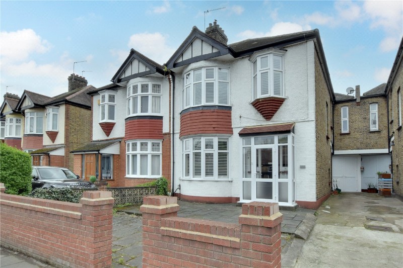 Charlton Road, Charlton, London, SE7