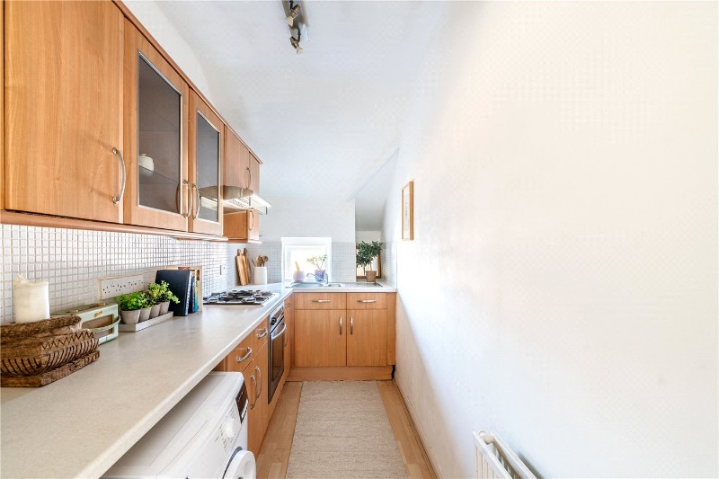 Sternhold Avenue, London, SW2