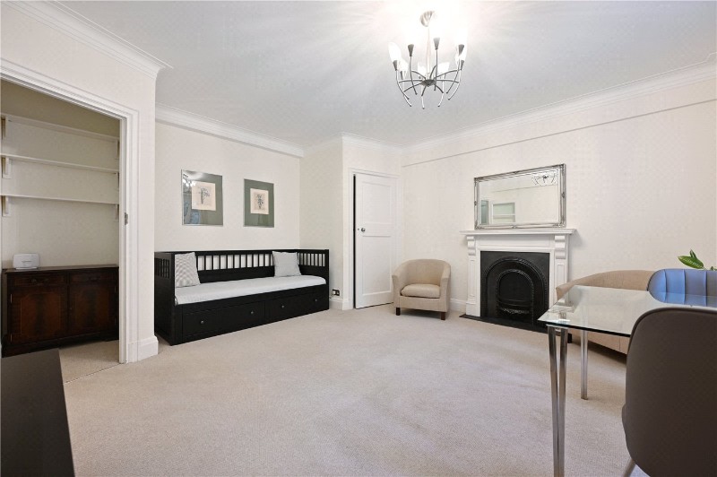 Vicarage Gate, London, W8