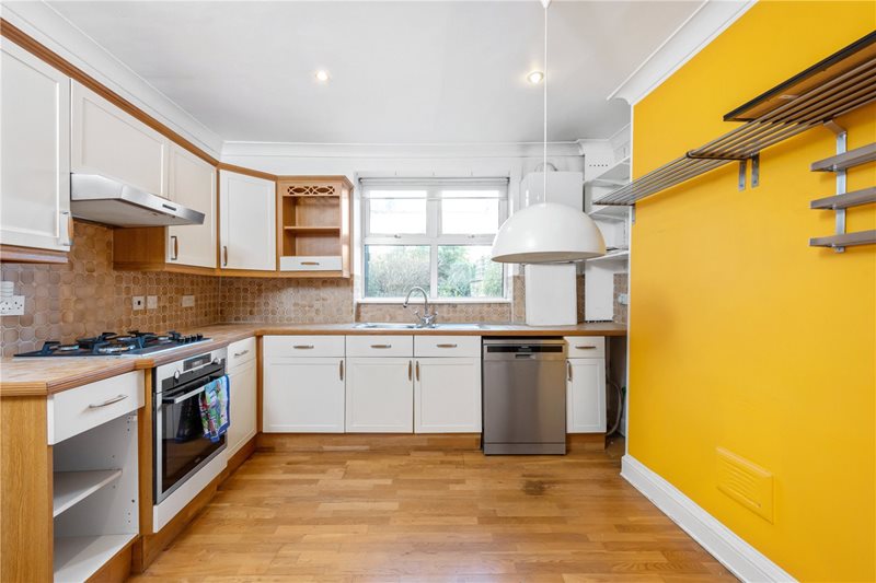 Colvestone Crescent, London, E8