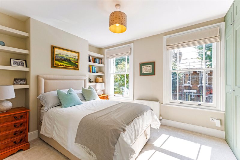 Kingsley Street, London, SW11