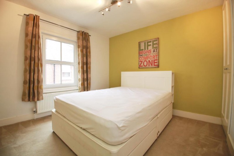 Queens Cottages, Reading, Berkshire, RG1