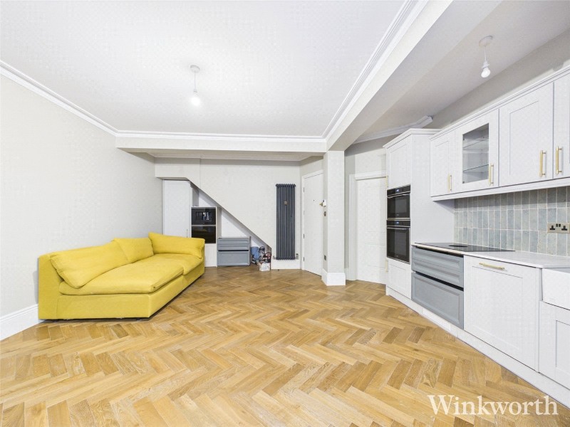 Birch Grove, London, W3