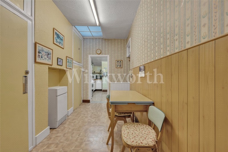 Montpelier Rise, London, NW11