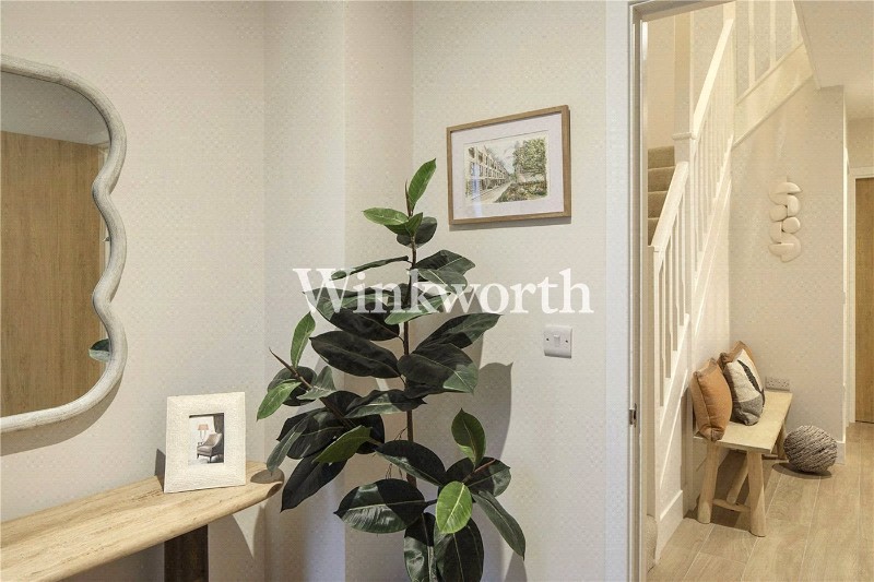 Frankum Mews, London, N22