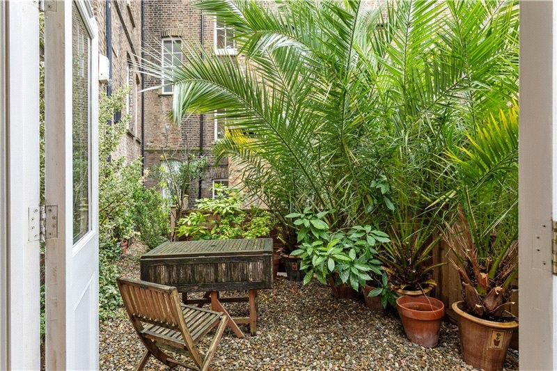 Kennington Park Road, London, SE11