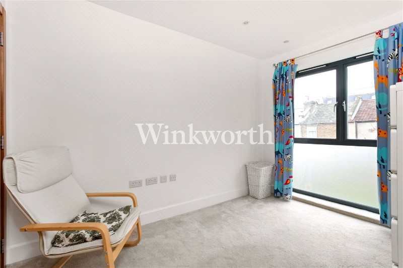 Belz Drive, London, N15