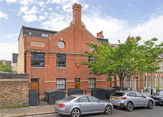 Silvester Road, East Dulwich, London, SE22