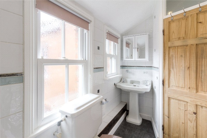 Whitworth Road, Northampton, Northamptonshire, NN1