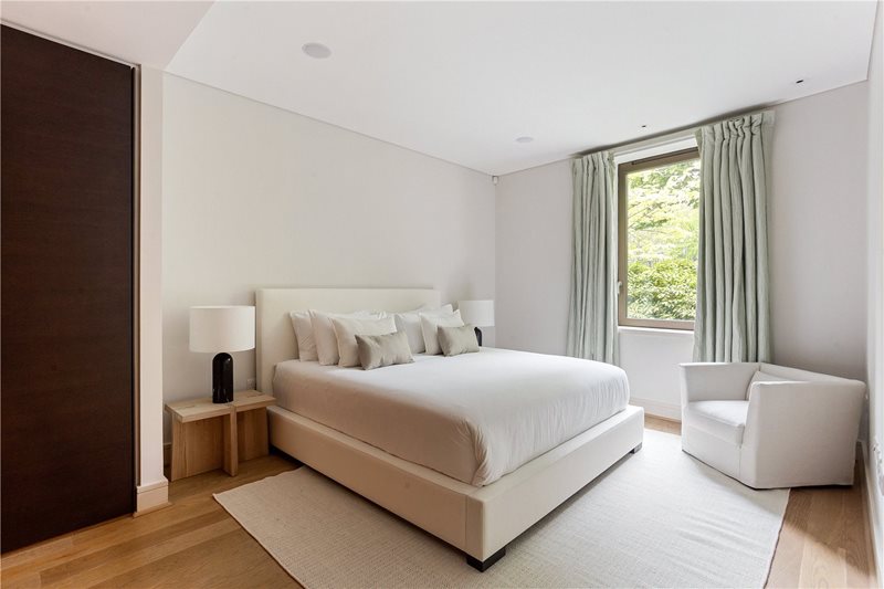 Thornwood Gardens, Kensington, London, W8
