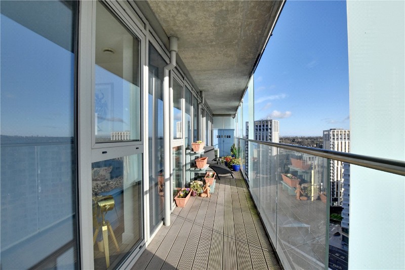 Cornmill Lane, Lewisham, London, SE13