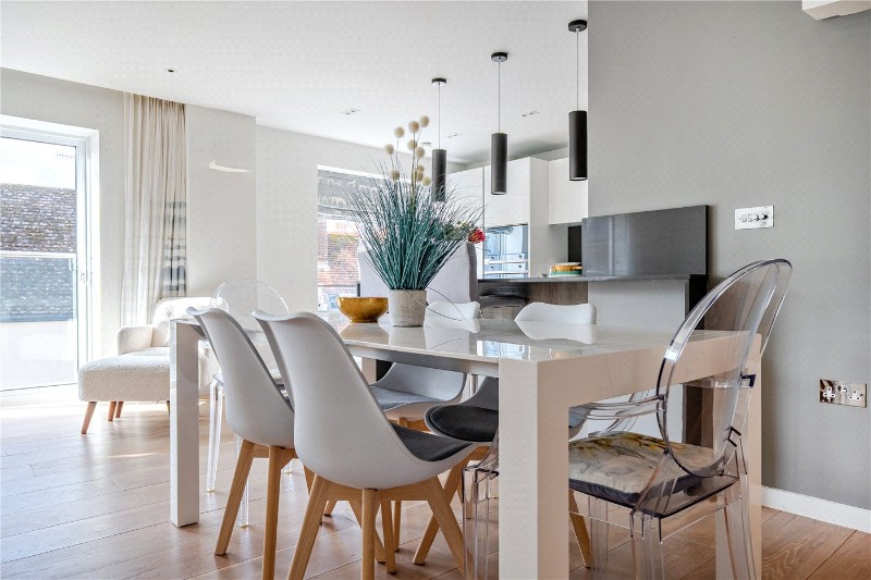 High Street, Marlborough, Wiltshire, SN8