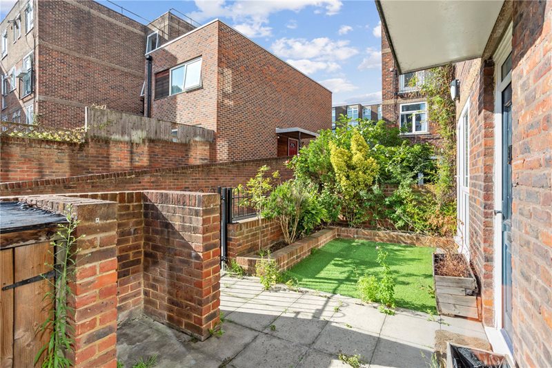 Elver Gardens, London, E2