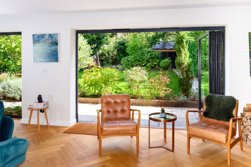 Hurstbourne Avenue, Highcliffe, Dorset, BH23
