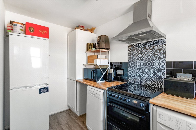 Henry Doulton Drive, London, SW17