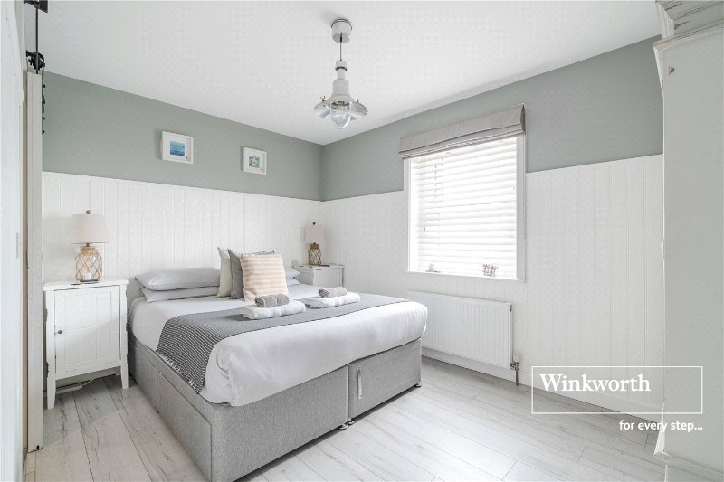 Ferry Road, Bournemouth, BH6