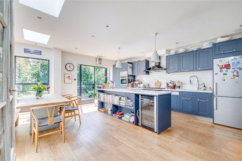 Gowan Avenue, London, SW6